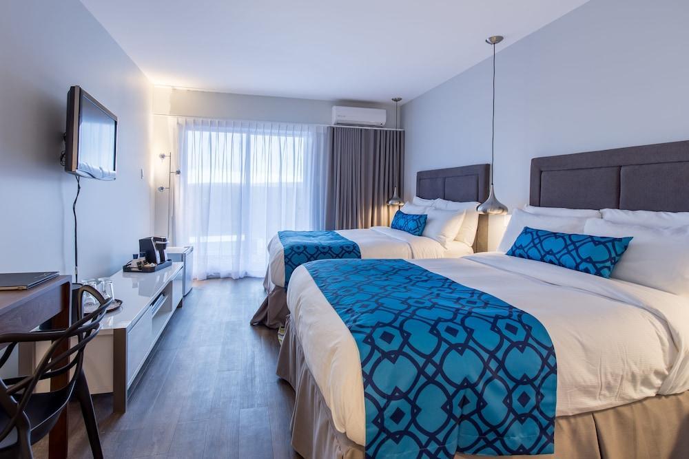 Brome Hotel 4*