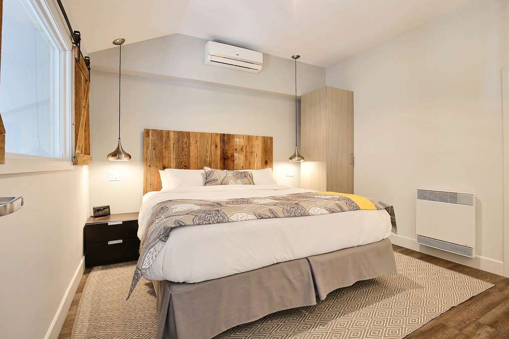 Brome Hotel